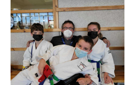 Jolie moisson de médailles à la demie finale régionale minimes de Tarbes le 22 janvier 2022